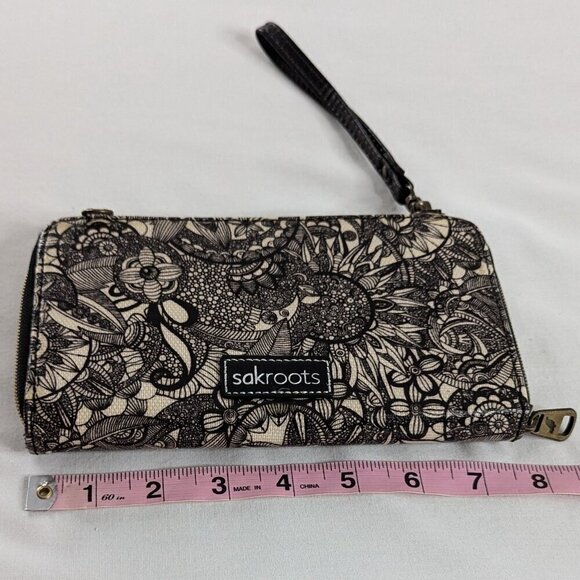 Sakroots Black and White Coated Canvas Floral All Over Print Wristlet - Picture 4 of 5
